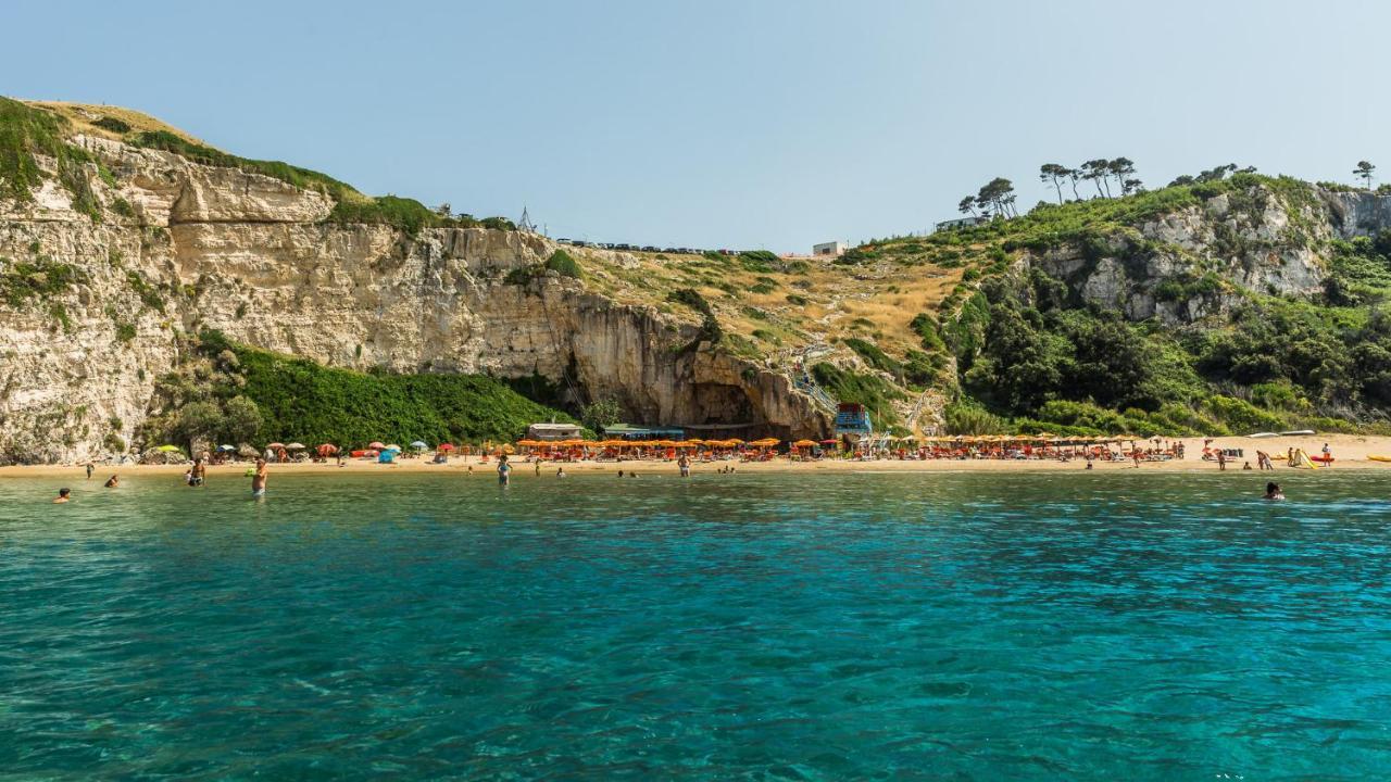 Appartamenti - Spiaggia Zaiana Пешичи Екстериор снимка